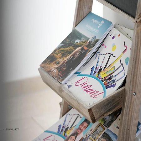 Gite Familial Ferme Des Aujes Falaen オナイユ エクステリア 写真